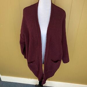 American Eagle women M open front cardigan with front pockets burgundy